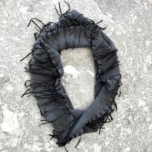 ESPRIT Fringed Infinity Knit Scarf